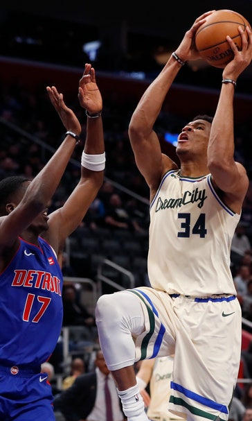 Antetokounmpo scores 35 points, Bucks win 13th straight